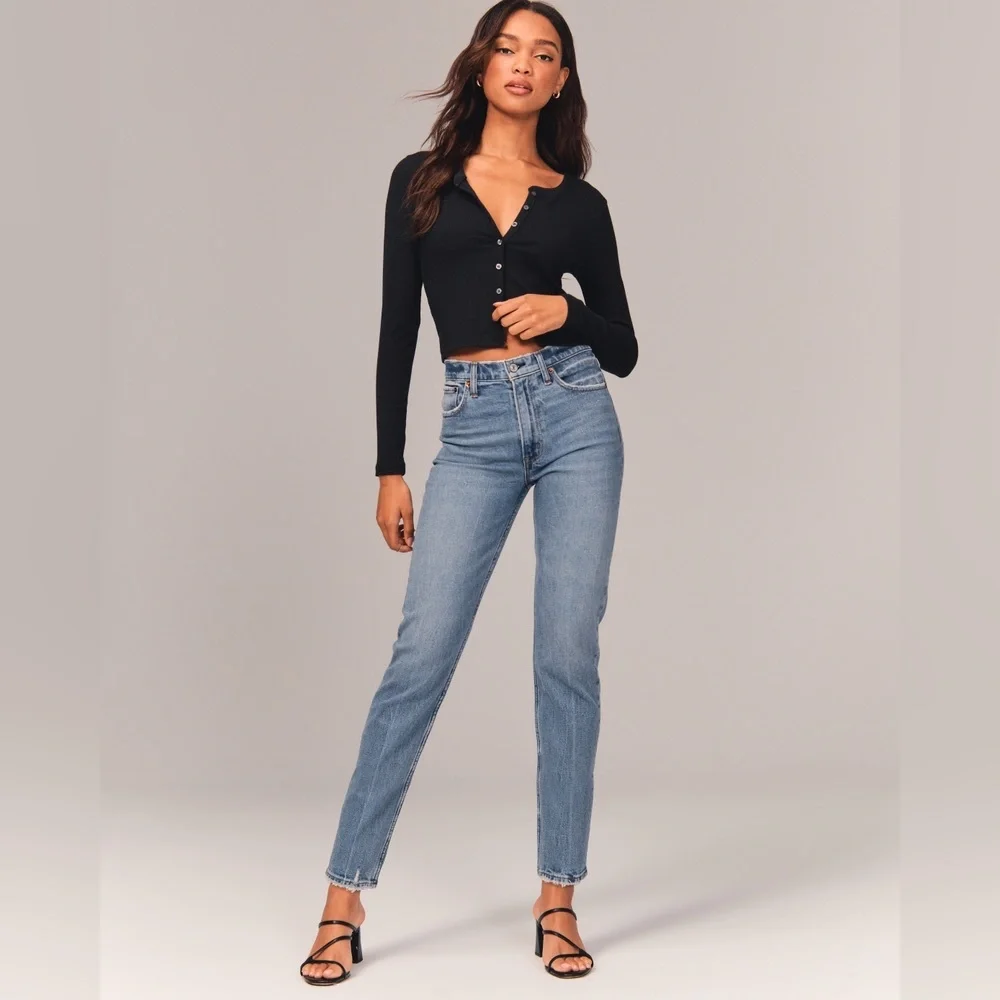 Abercrombie & Fitch The Mom Jeans High Rise 37‎ x 24